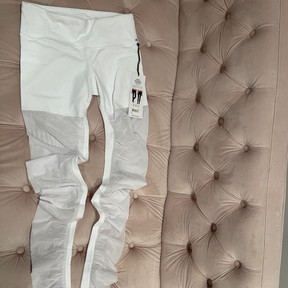 Alo Yoga leggings